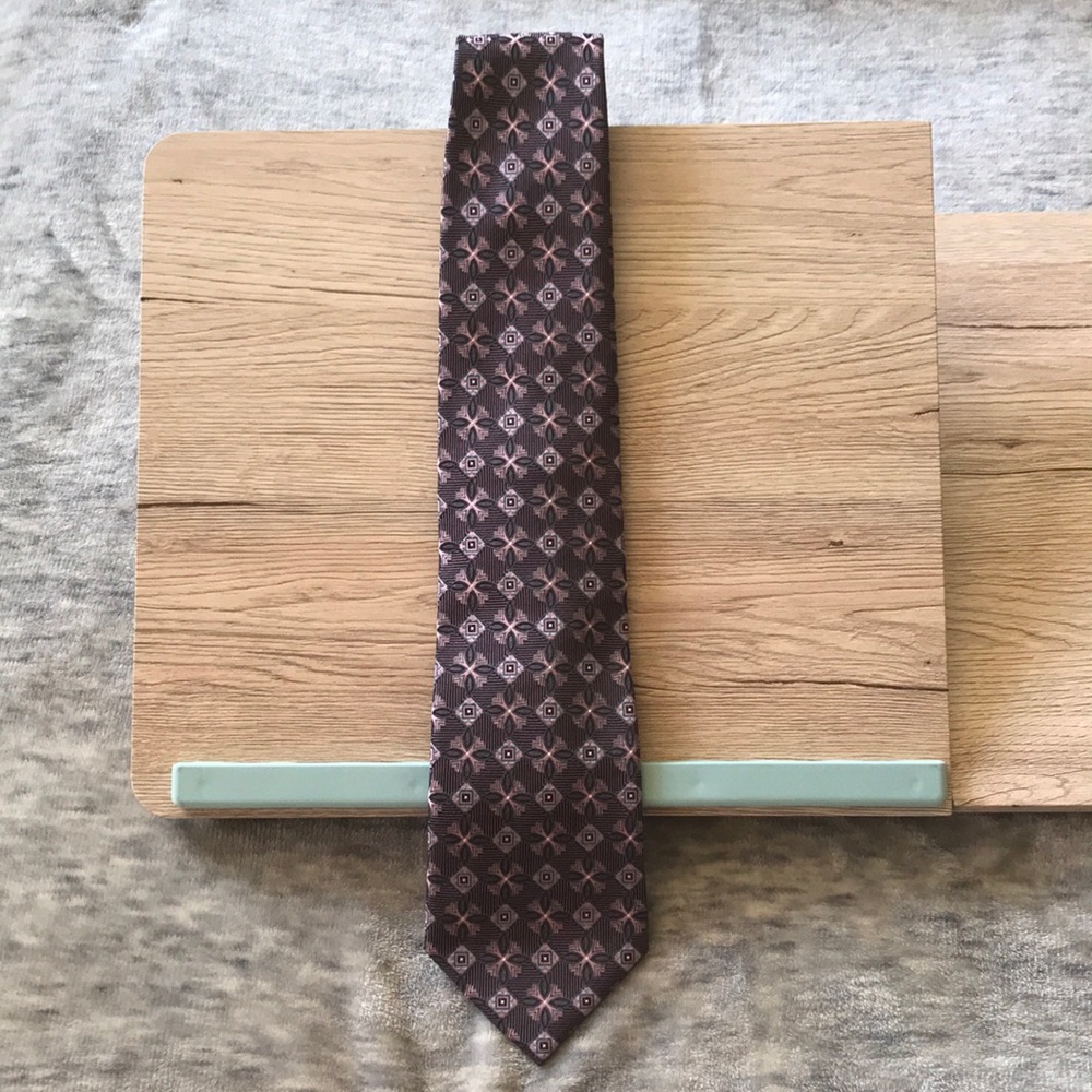 Marc M. Alan Tie